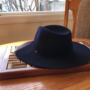 Fernandez y Roche Wool Felt Unisex Traveler’s Hat